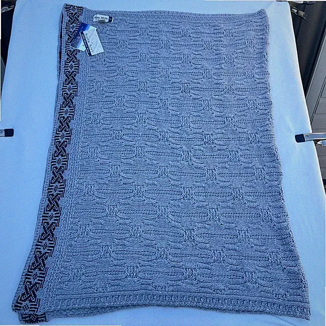 Aran Mór Ireland Super Soft 100 Merino Wool Cable Knit Throw Blanket 40x60
