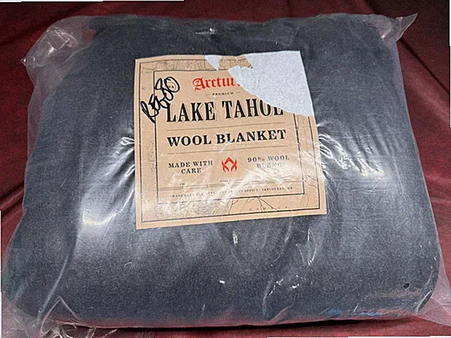 Arcturus Wool Blanket Charcoal Gray King Size 90% Wool