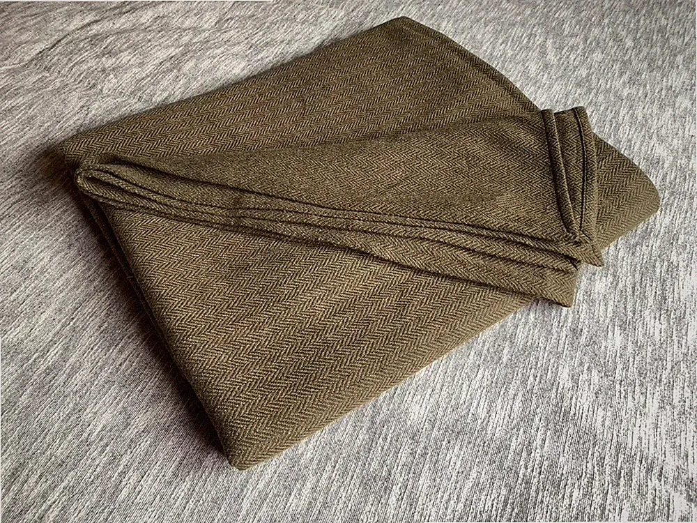 RALPH LAUREN 100% Wool Blanket - Dark Olive Green Herringbone - King Size - EUC!