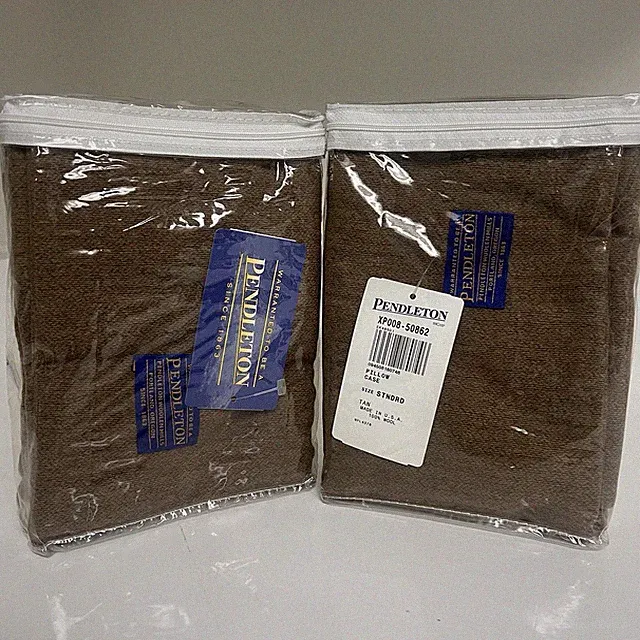 Vintage Pendleton Pillow Case 100% Virgin Wool Standard Set Of 2 Dark Brown