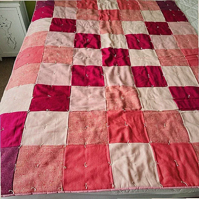 Vtg Quilt Handmade Wool Square Block Wool Cabin Rustic Natural 48x64 Pinks